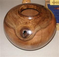 Pat's winning Walnut bowl